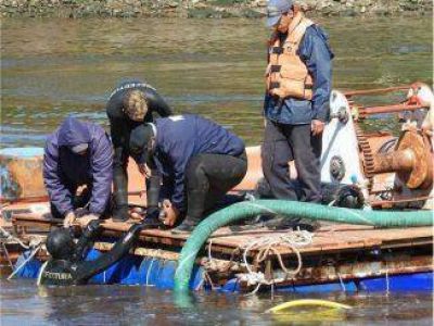 Ya se colocan las juntas y comienza a cristalizarse la reparaci�n del ca�o subfluvial