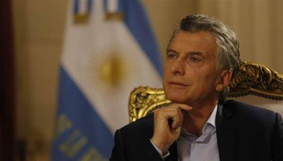 Macri planea un fuerte achicamiento de cargos y estructuras