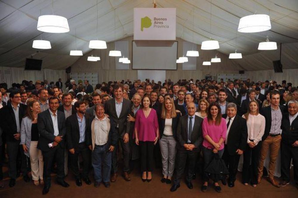 Vidal agasaj� al gabinete, dirigentes y candidatos electos y les pidi� 