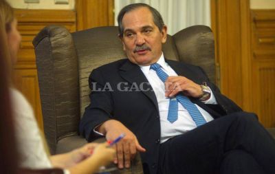 Alperovich fue el gobernador de Tucum�n con m�s beneficios en relaci�n a presupuesto y coparticipaci�n