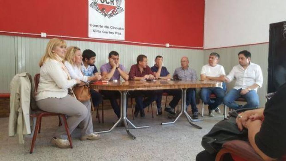 El radicalismo cordob�s busca no desaparecer en la ola de Cambiemos