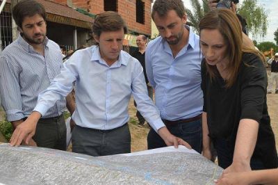 Mar�a Eugenia Vidal recorri� la obra del Arroyo Los Berros