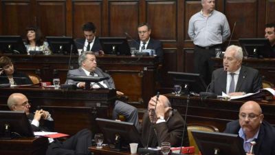 El Presupuesto para Mendoza comenz� a tomar forma y ya aparecieron los primeros roces