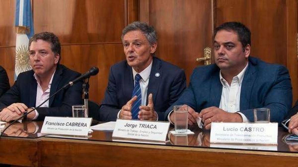 Nicols Dujovne, Jorge Triaca y Francisco Cabrera defendern las reformas en una reunin clave con la UIA