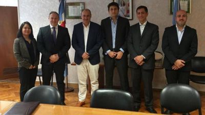 Abruzzese mantuvo un encuentro con representantes de la UNOPS