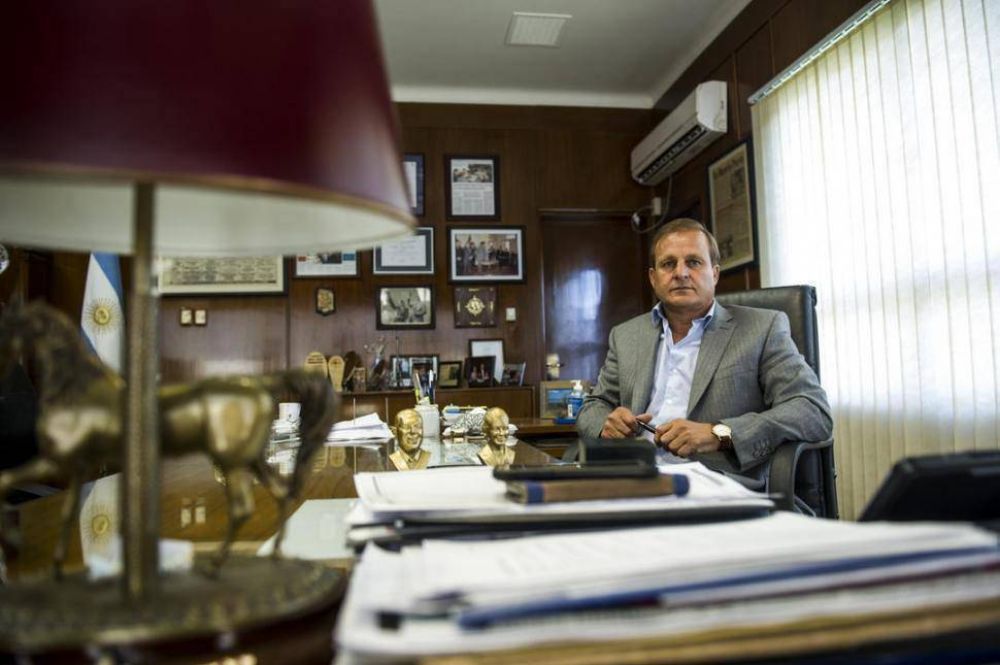 Cortalezzi: �El gobernador me pidi� que vuelva al Concejo�