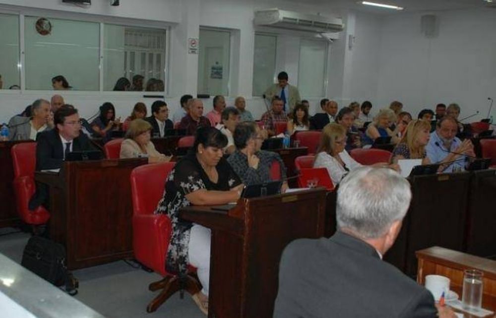 Cambiemos pone reparos a la convocatoria de Domingo Peppo