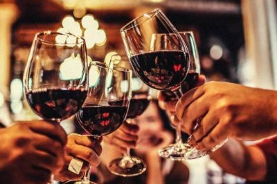 Productores de vinos y cervezas preocupados: el impuesto es �el mazazo final del negocio�