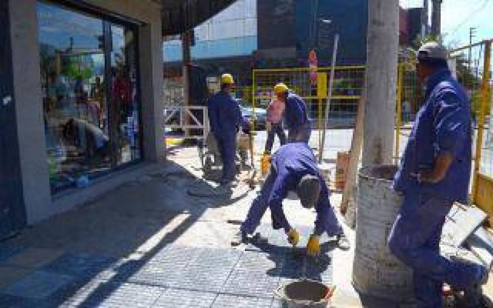 Avanza la segunda etapa de mejoras en el Centro Comercial de Munro