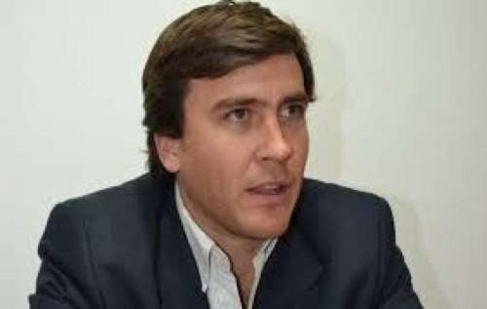 Posadas celebr� la aprobaci�n de la nueva ley de Ministerios: 