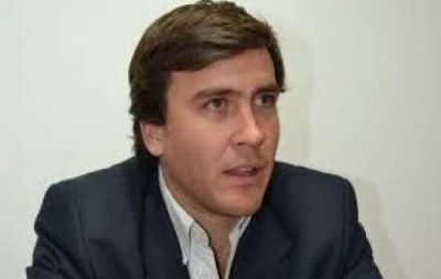 Posadas celebr� la aprobaci�n de la nueva ley de Ministerios: 