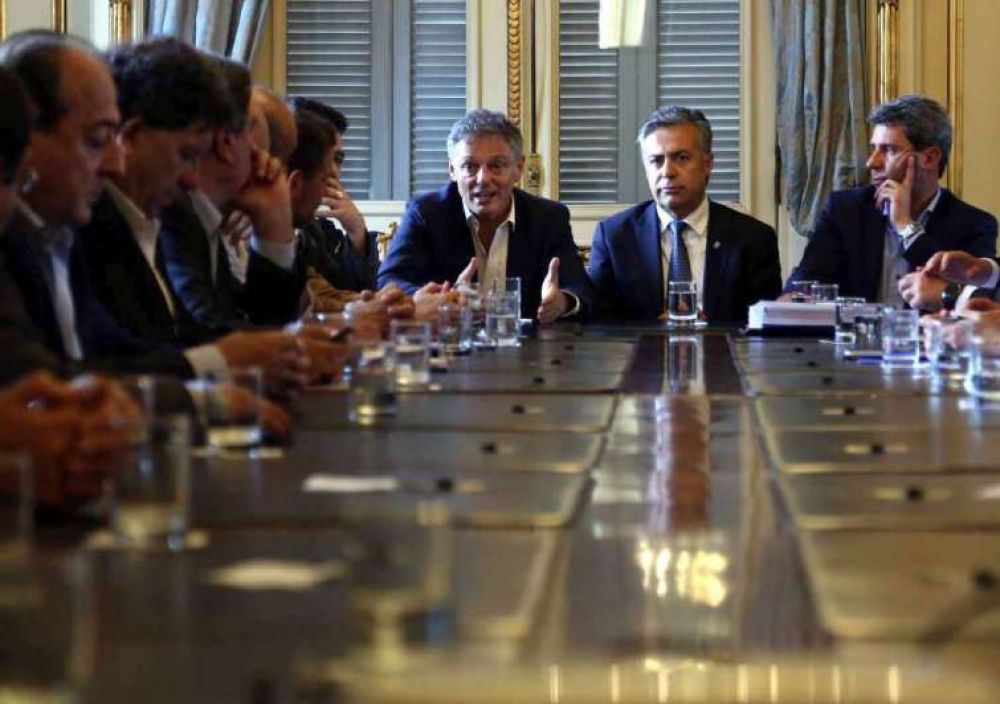 Impuesto al vino: Cornejo espera que decida Macri