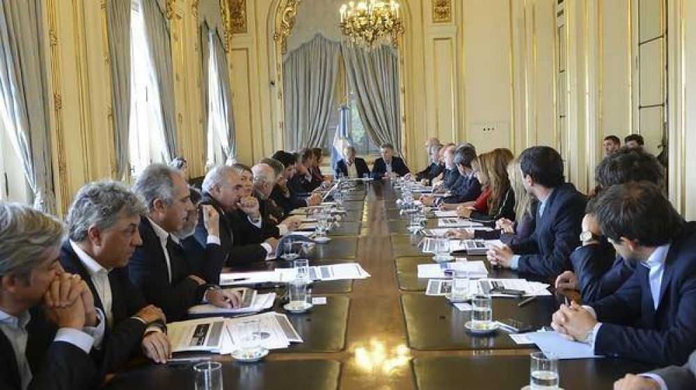 Todo listo para la firma de los primeros acuerdos entre Mauricio Macri y los gobernadores