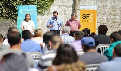 Unos mil j�venes participan del programa de formaci�n e intermediaci�n laboral