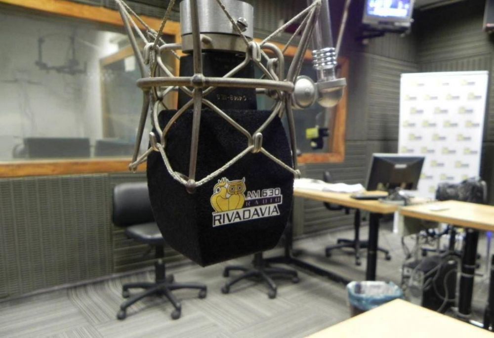 Otra vez, la incertidumbre abruma a los trabajadores de Radio Rivadavia