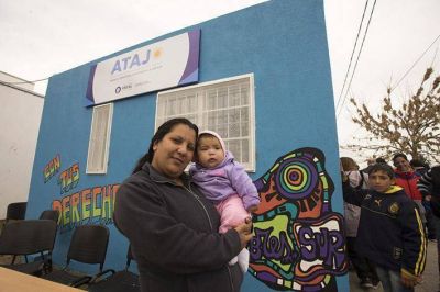 Ocho obispos piden no cerrar los centros Atajo de acceso a la justicia en las villas�