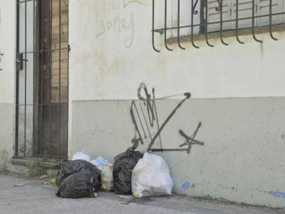 Quejas por la falta de recolecci�n en varios puntos del distrito