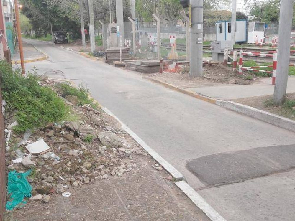 Vecinos reclaman en Bernal