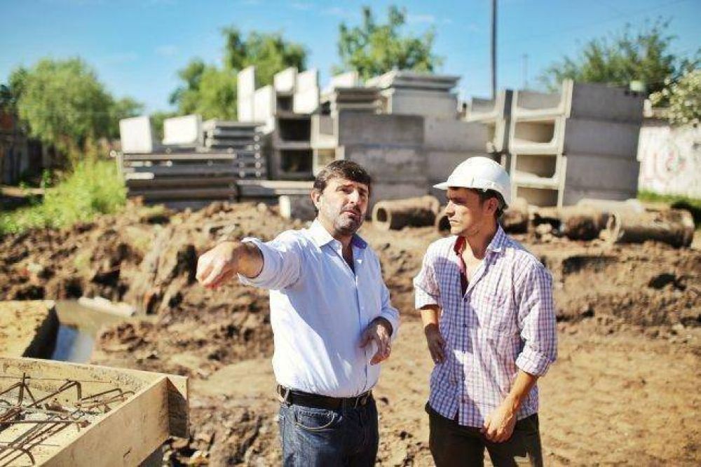 Naci�n y municipio avanzan en la pavimentaci�n de calles del norte de Santa Fe