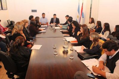 Se posterg� la reuni�n entre Gobierno y gremios estatales por comedores escolares 