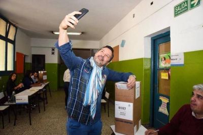 La �mochila� de Men�ndez: una causa judicial puede terminar con su carrera pol�tica