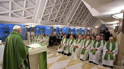 �Una Iglesia �uniforme� no es Iglesia�
