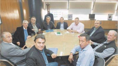 El Gobierno anticipa que en una semana enviar� la reforma laboral al Senado