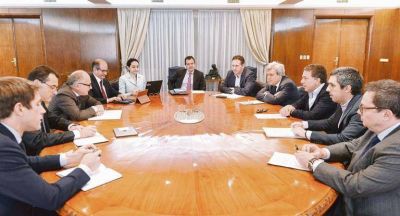 Pactan con FMI silencio por reforma previsional