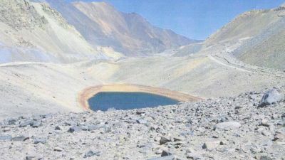 Miner�a pidi� hacer un canal y una pileta para controlar el agua en contacto con la roca est�ril