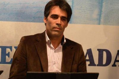 El intendente de Necochea en crisis: no puede pagar los sueldos y renunci� el secretario de Econom�a