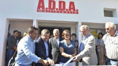 Luc�a, en la reapertura de las instalaciones de ADDA
