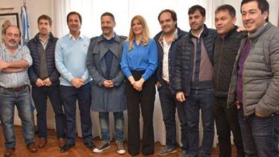 La elecci�n del nuevo presidente del PJ divide a los intendentes