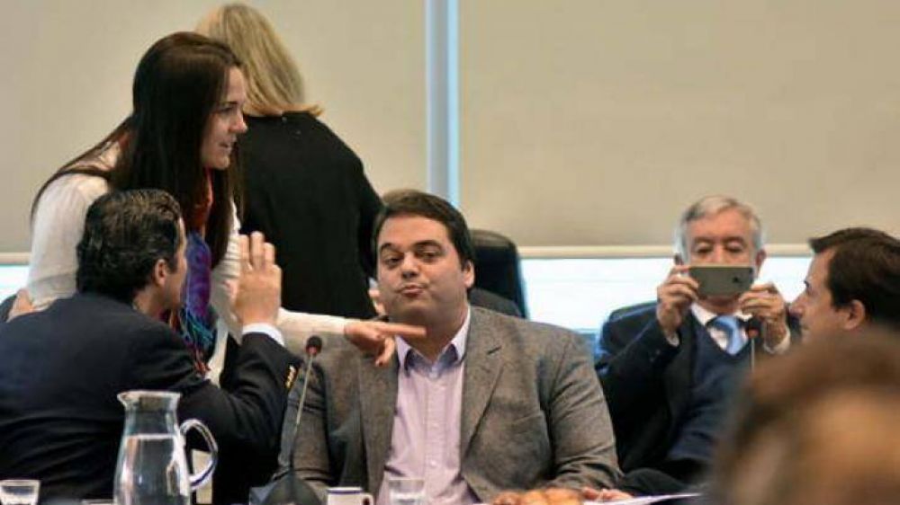 Unos 250 mil santiague�os no est�n incluidos en el bono de fin de a�o