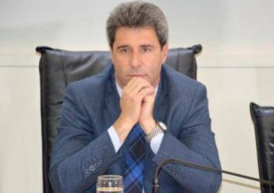 U�ac: �No vamos a firmar nada que implique recorte para las provincias�