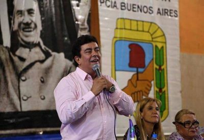 Espinoza encabez� una cumbre con intendentes del PJ