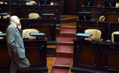 Cornejo juega a que la tercera sea la vencida