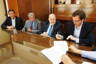 La obra del nuevo hospital se terminar� en 2019