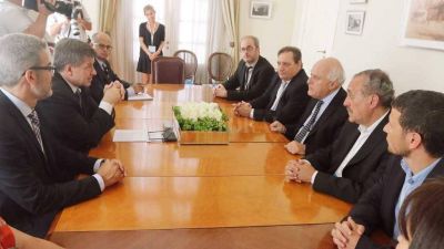 Lifschitz present� ante la OIT la nueva agenda de trabajo de Santa Fe
