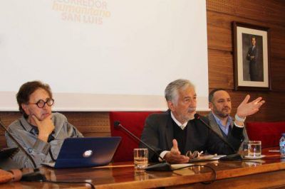 Alberto: �La problem�tica de los refugiados est� tibiamente planteada en la agenda nacional�