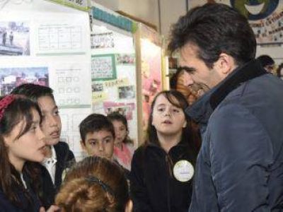 L�pez: �Tenemos garantizados los Jardines maternales para todo el 2018�