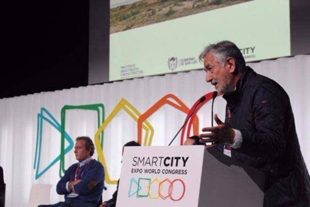 El Gobernador disert� en Barcelona sobre la megaobra de La Pedrera