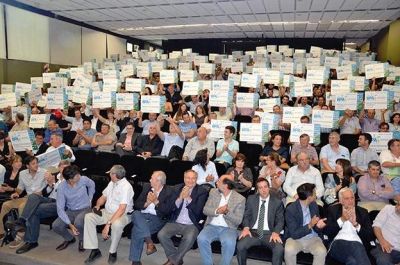 El gobierno de C�rdoba otorg� aportes por casi $ 9 millones a productores rurales