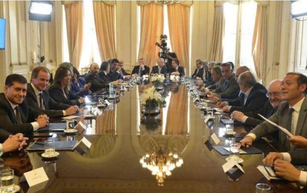 La Pampa desiste de la demanda por la coparticipaci�n y recibe bonos