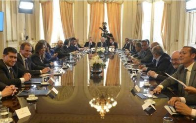 La Pampa desiste de la demanda por la coparticipaci�n y recibe bonos
