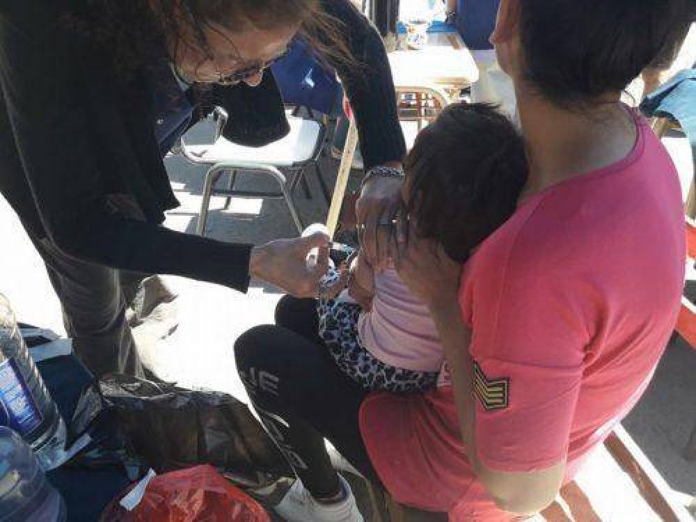 Cientos de vecinos pasaron por otro operativo integral