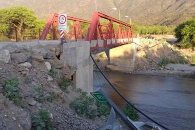 En Huaycama tambi�n apuntan contra Dusso por la falta de obras