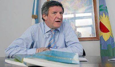 "Para la Rural, a los gobernadores hay que someterlos o insultarlos"