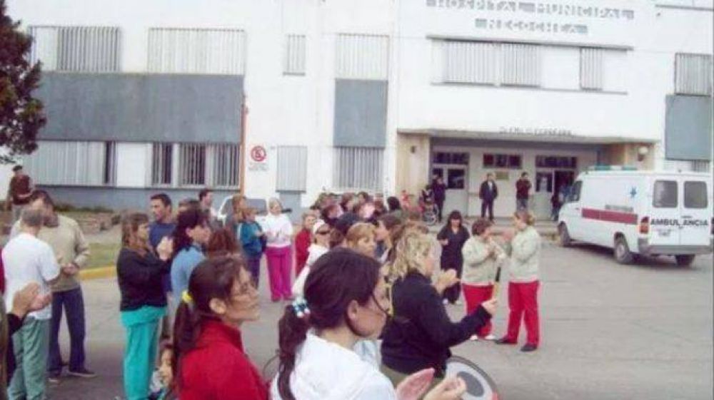 En Chascom�s no pueden pagar sueldos, en Necochea tampoco