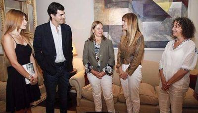Urtubey dio su respaldo a Arias Uriburu para el cargo de Defensora del Ni�o