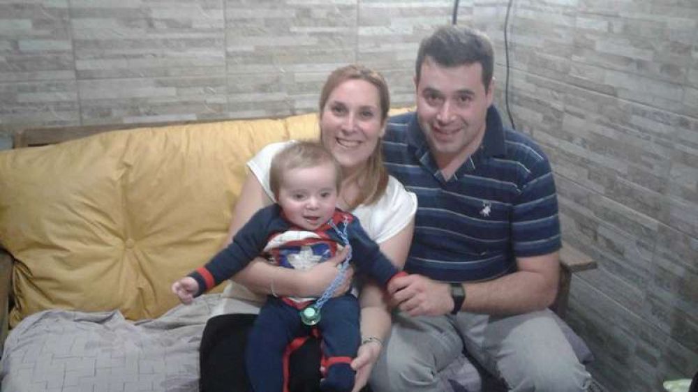 Dram�ticas horas vive la necochense Jessica Gopar, esposa de Fernando Santilli que est� a bordo del #SubmarinoPerdido